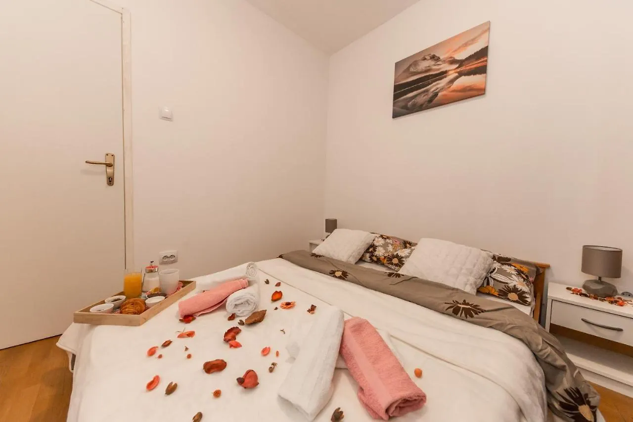 Apartments Vukman Trogir