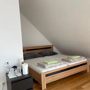 https://rooftop-room-with-terrace.vienna-besthotels.com