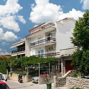 https://apartment-crikvenica-5553d.primorje-gorskikotar.com