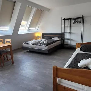 https://tota-studio.vienna-besthotels.com